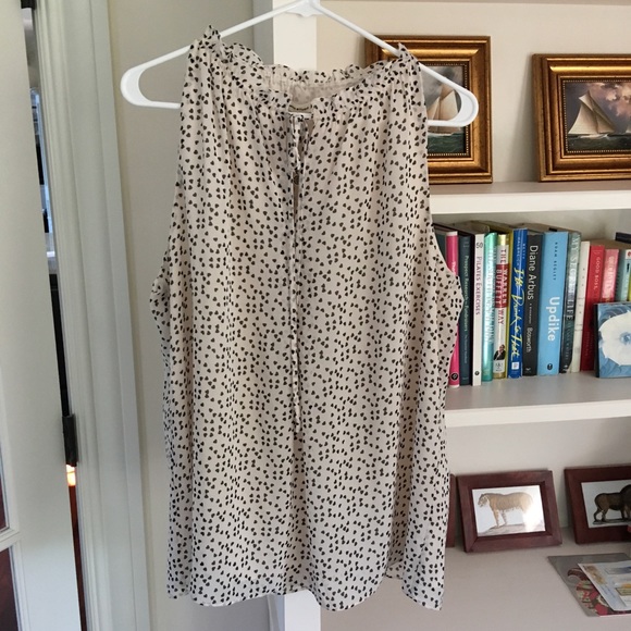 Max Studio Tops - 💕! NWT MAX STUDIO flowy sleeveless top XL